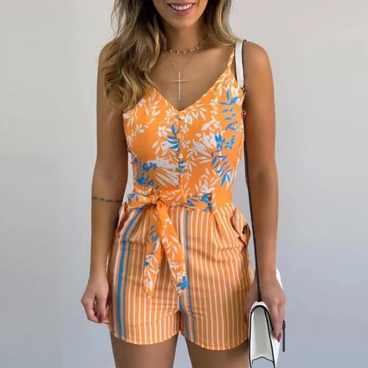 M L Xl One Piece Floral Shorts Tuta per abbigliamento donna 2024 Summer Slim Fit Vita alta Tute casual Femminili Romp