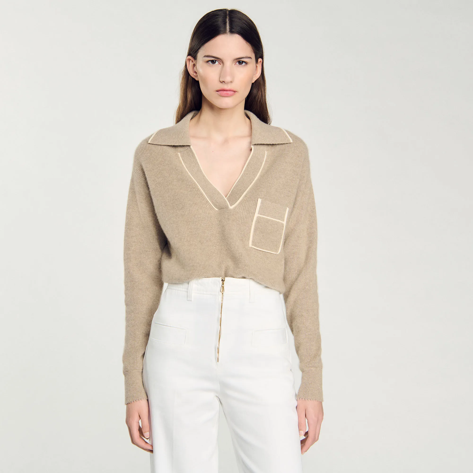 Maglione con colletto a polo aperto
