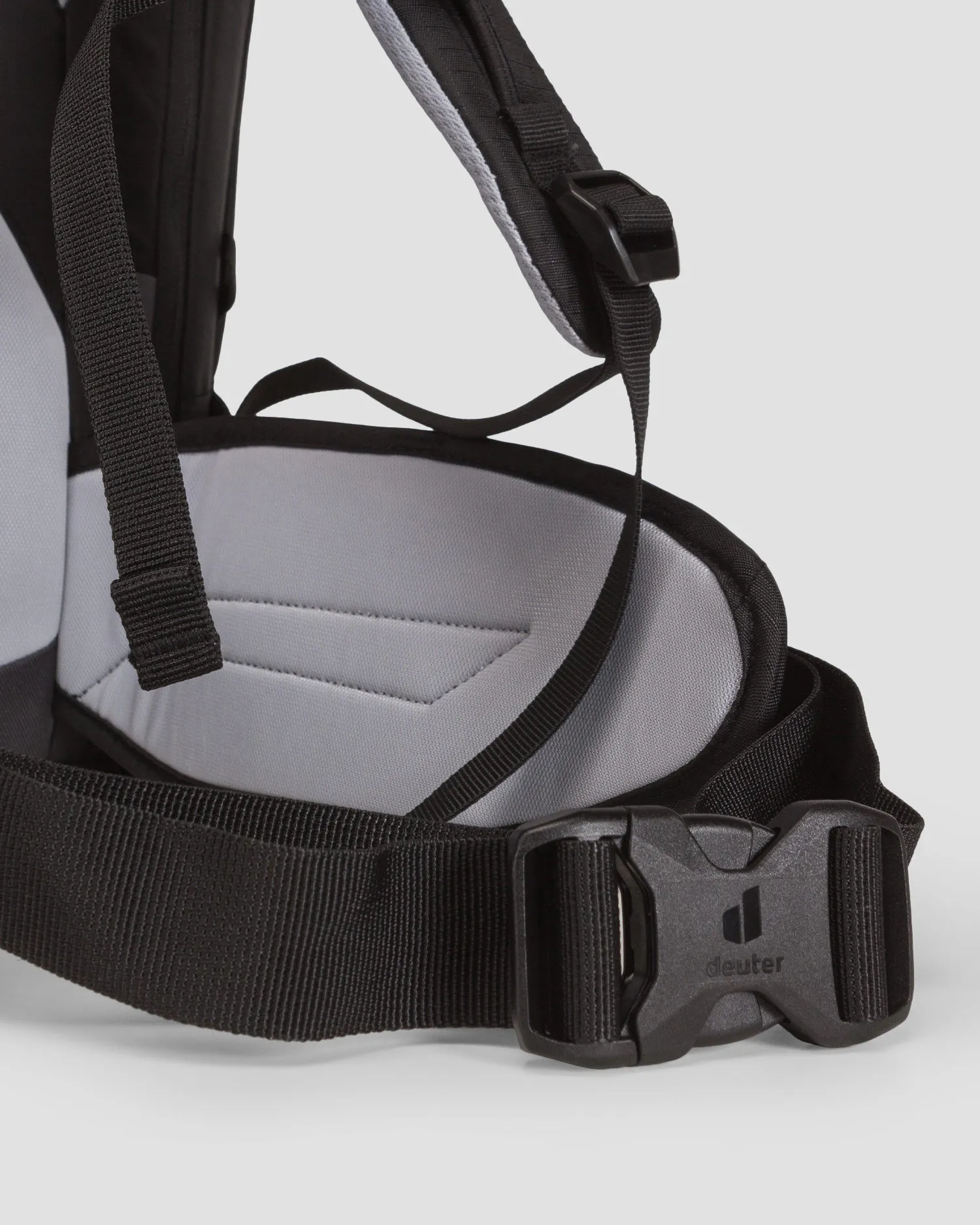 Zaino nero da sci da donna Deuter Freerider 28 SL 3303222-7000